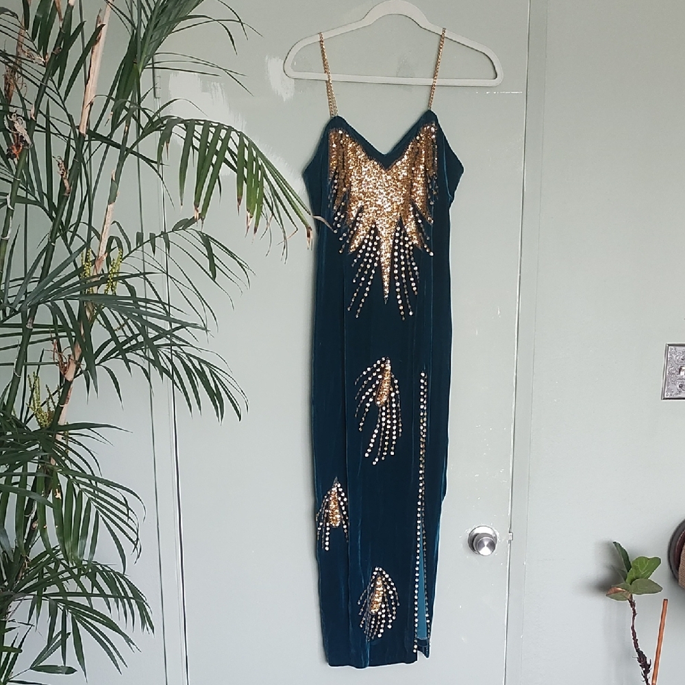 Stunning vintage velvet Dress